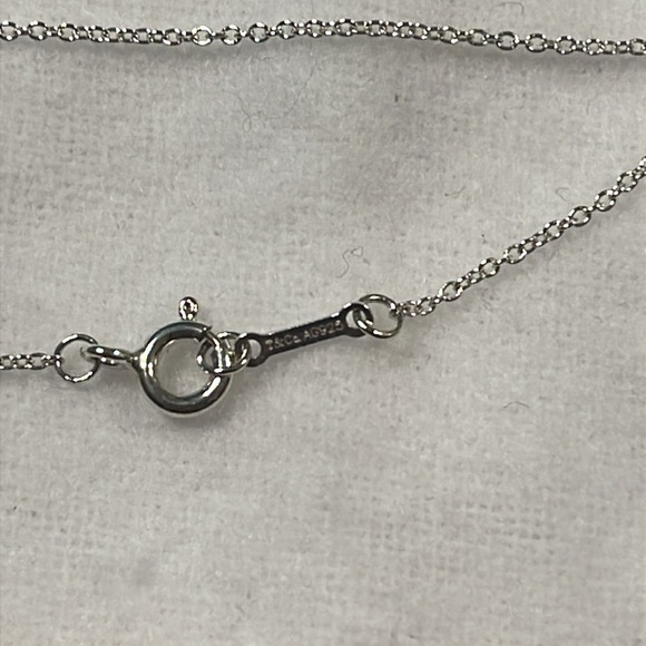 Tiffany & Co. Paloma Picasso Olive Leaf Pendant - EUC - Picture 6 of 10